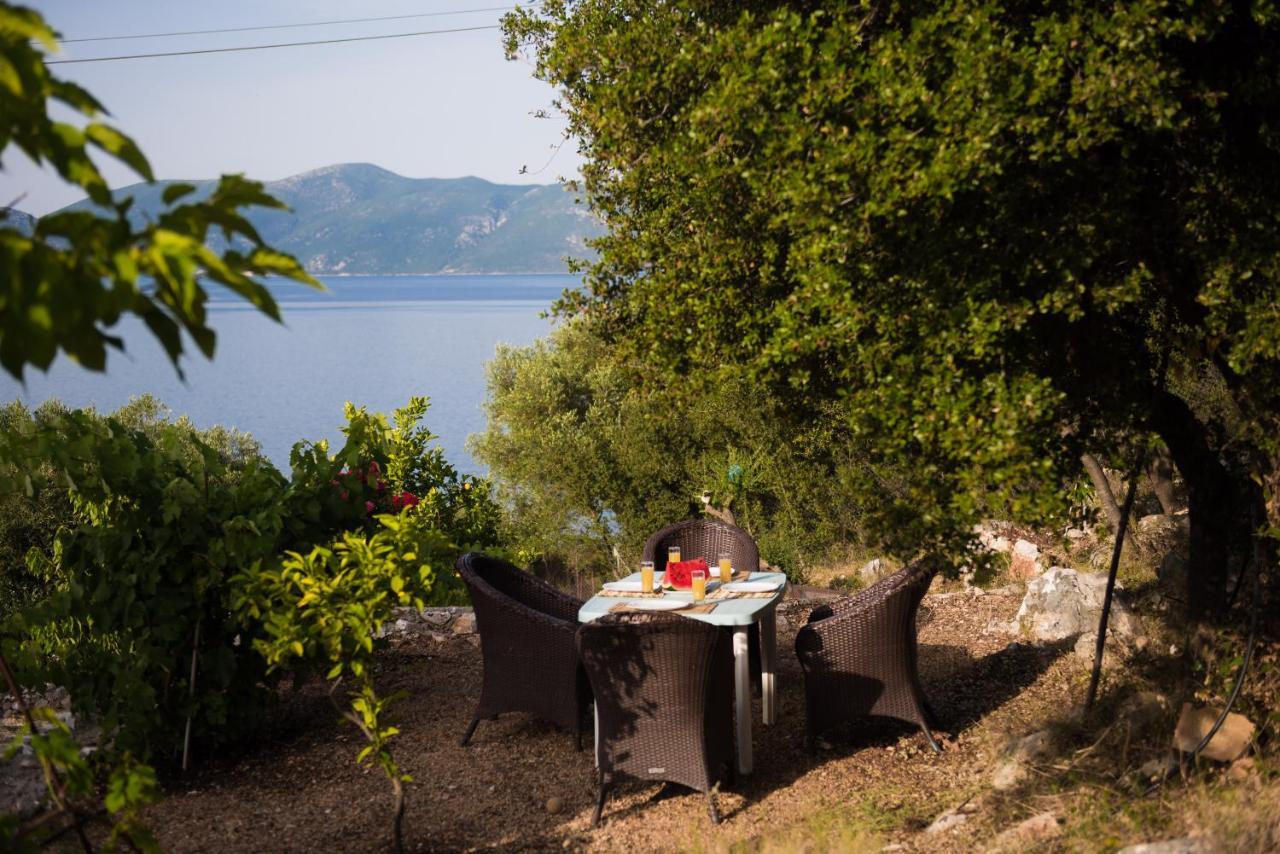 Makris House * Αγία Ευφημία